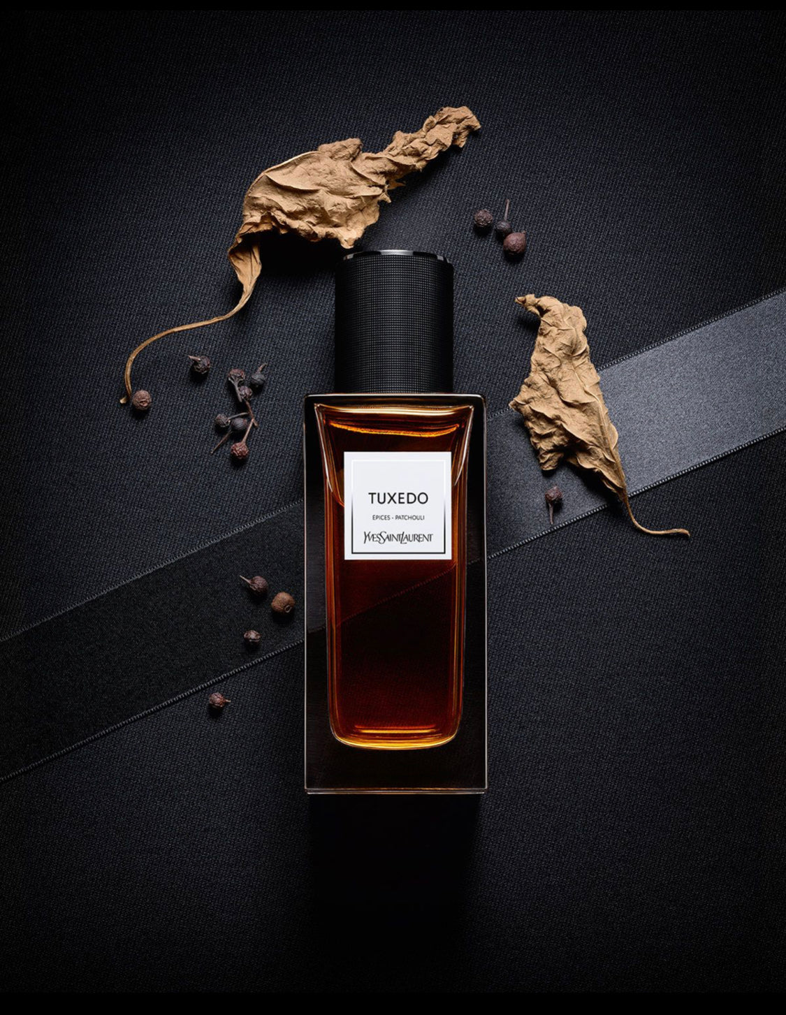 Yves Saint Laurent (YSL) Tuxedo Epices Patchouli Unisex Eau De Parfum 75ML - الصورة 2